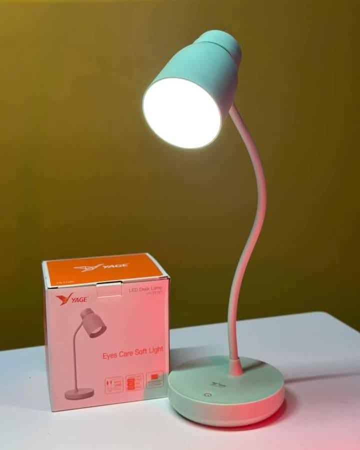 YAGE YG-T119C Rechargeable Table Lamp with Eye Care Soft Light
